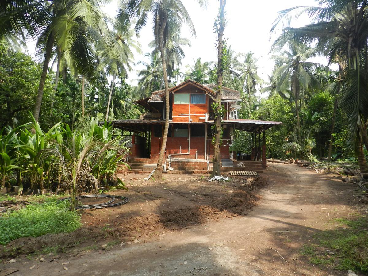 Bangli, The Finest Konkan Living Hotell Dāpoli Exteriör bild